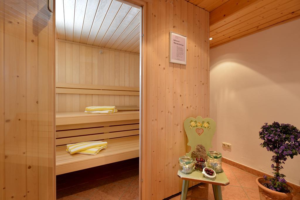 Hotel Theresia Garni Sankt Johann in Tirol Dış mekan fotoğraf