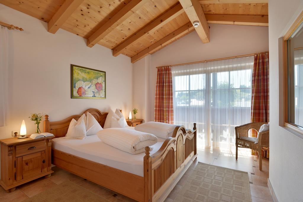 Hotel Theresia Garni Sankt Johann in Tirol Oda fotoğraf